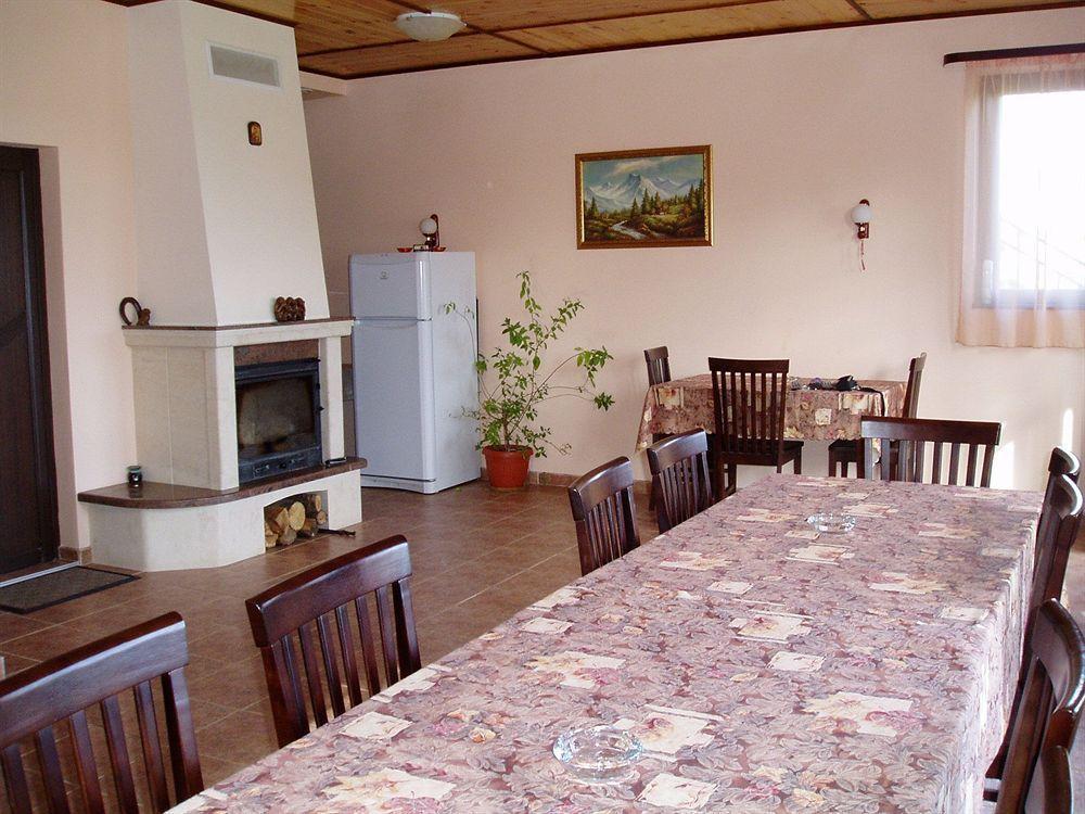 Villa Prolet General-Kantardzhievo Экстерьер фото